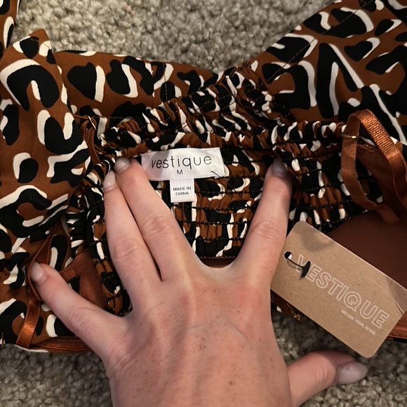 NWT Vestique 2-piece Set - Picture 6 of 8